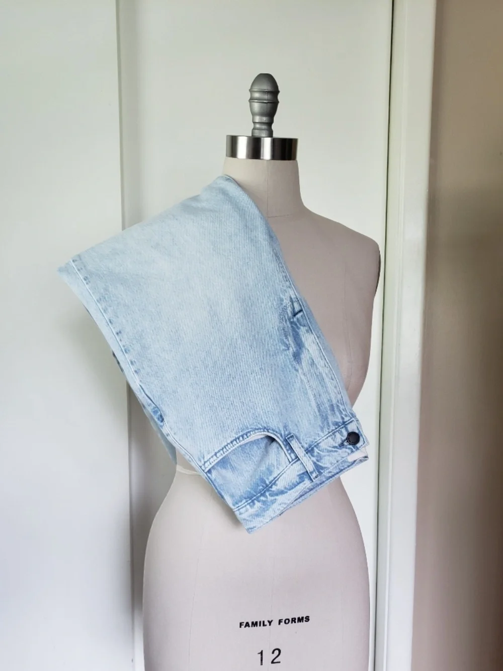 Triarchy Rise and Style Denim Jeans Size 28